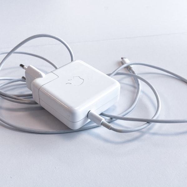 Зарядная станция 4 USB + 2 Type-C для авто