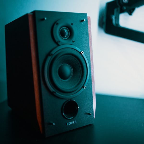 Портативная Bluetooth-колонка водонепроницаемая